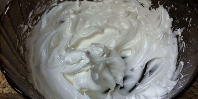 Рецепт печений-безе с черной смородиной