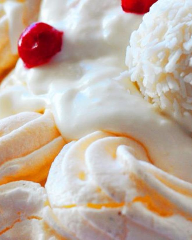 Рецепт торта-безе елка с кокосовым кремом и раффаэлло