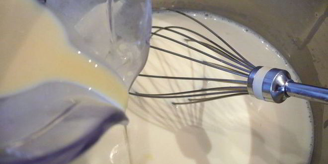 Рецепт творожного десерта с пудингом и вишневым безе чизкейк