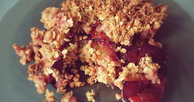 Рецепт Диетического сливового крамбла