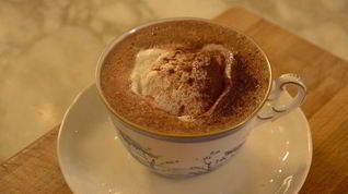 Рецепт Горячего шоколада со взбитыми сливками