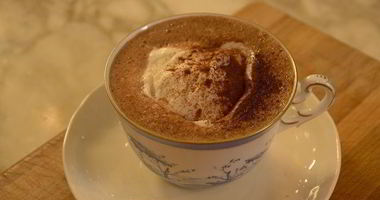 Рецепт Горячего шоколада со взбитыми сливками