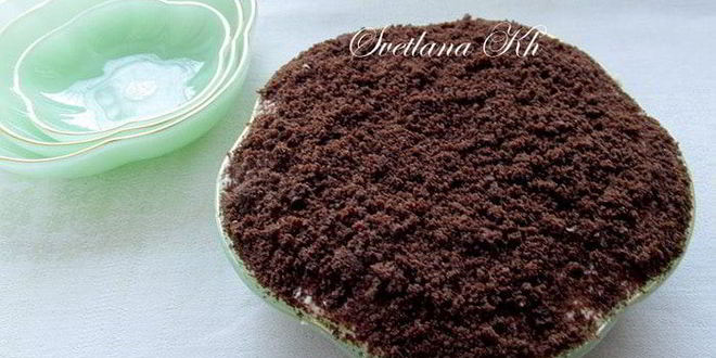 Рецепт десерта с халвой, клюквой и сливками