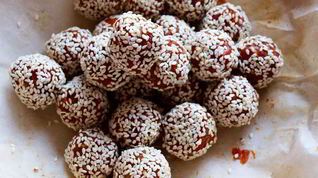 Рецепт Халвы из моркови с молоком, миндалем и имбирем