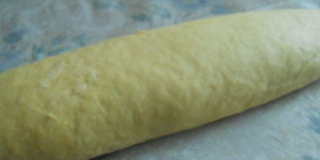 Рецепт творожного рулета с халвой