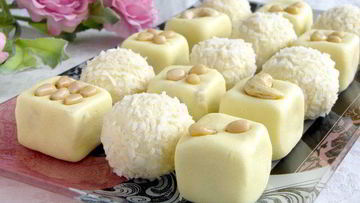 Рецепт Конфет Барфи с кешью и кедровыми орешками