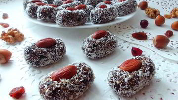 Рецепт Конфет из чернослива в кокосовой стружке