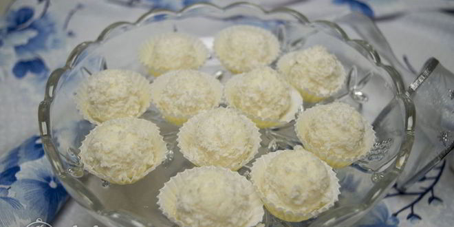 Рецепт Конфет из кокосовой стружки и сгущенки