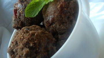 Рецепт Мягких черешневых конфет с ромом и маскарпоне