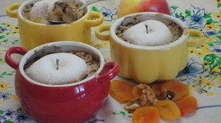 Рецепт Крамбла яблочного с курагой и абрикосовым пюре