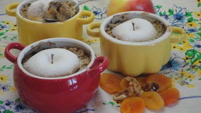 Рецепт крамбла яблочного с курагой и абрикосовым пюре