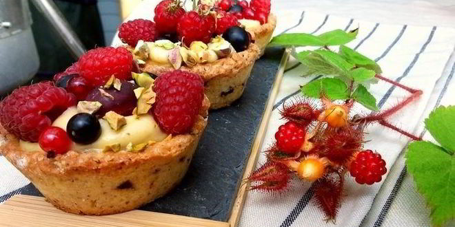 Рецепт корзиночек с ванильным кремом и свежими ягодами