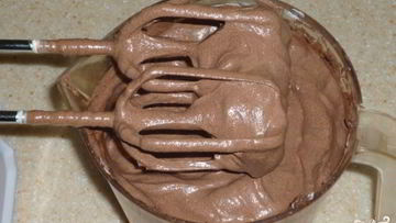 Рецепт Крема для торта из сгущенки