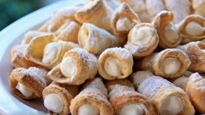 Рецепт слоеных трубочек со сливочным кремом