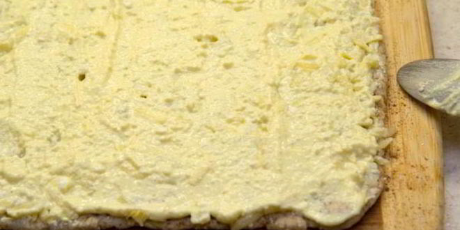 Рецепт улиток из творожного теста с творожным кремом и яблоками