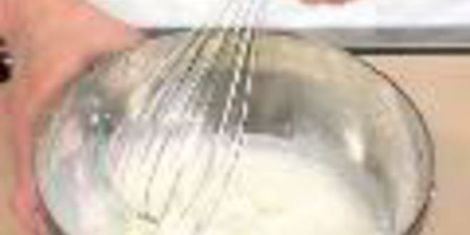 Рецепт ягод с творожным кремом и йогуртовым соусом