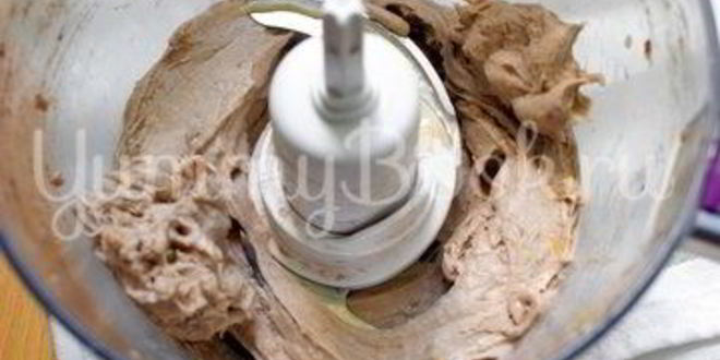 Рецепт бананового мороженого с шоколадом и клубникой