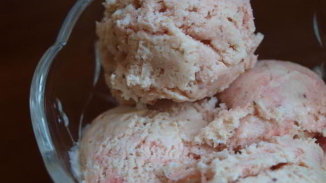 Рецепт клубничного мороженого