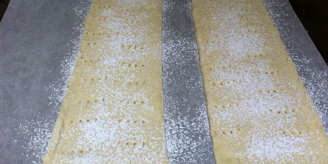 Рецепт клубничного торта-мороженого