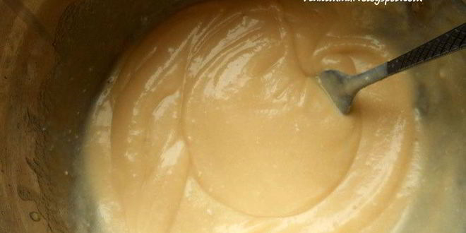 Рецепт мороженого рикотта с засахаренными кедровыми орешками