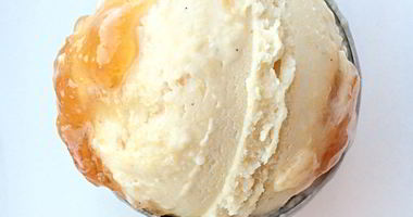 Рецепт Мороженого с кешью-пастой, ванилью и яблочным вареньем