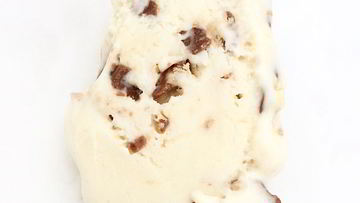 Рецепт Мороженого с солодовым молоком и конфетами KitKat