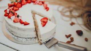 Рецепт Бисквита с клубничным муссом