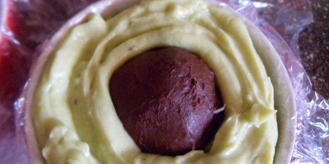 Рецепт мусса из авокадо с клубникой и шоколадом