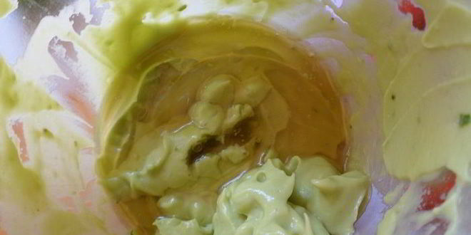 Рецепт мусса из авокадо с клубникой и шоколадом