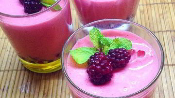 Рецепт Мусса из брусники и ежевики