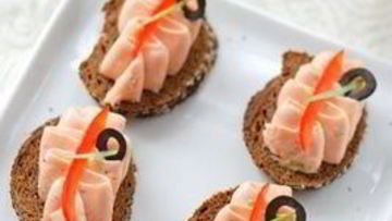 Рецепт Мусса из семги на бородинском хлебе