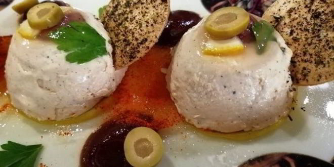 Рецепт мусса из тунца и рикотты с чипсами из тортильи