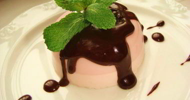 Рецепт Мусса с шоколадным соусом