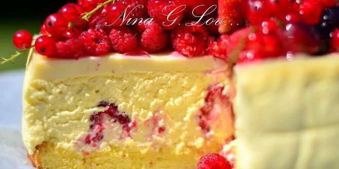 Рецепт Творожного торта-мусса с ягодами в белом шоколаде