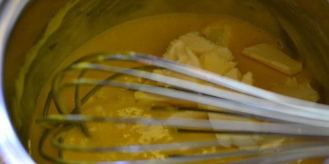 Рецепт творожного торта-мусса с ягодами в белом шоколаде