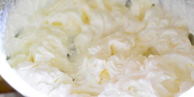 Рецепт творожного торта-мусса с ягодами в белом шоколаде