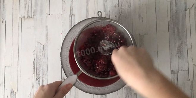 Рецепт ягодного мусса с ежевикой и клюквой