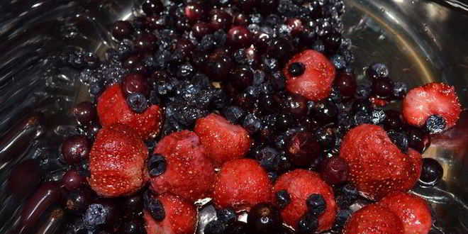 Рецепт панны котта с ягодным соусом