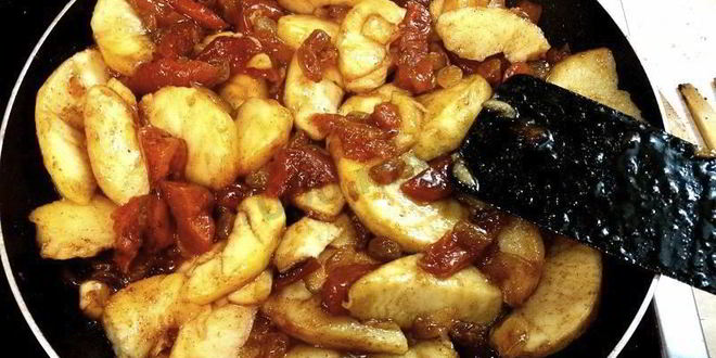 Рецепт штруделя к пасхальному столу из слоеного теста