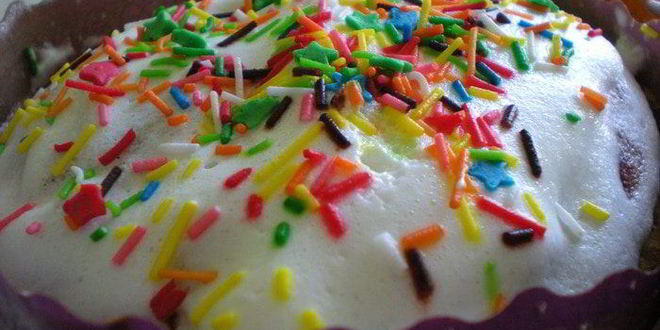 Рецепт ванильного пасхального кулича с изюмом, миндалем и кардамоном