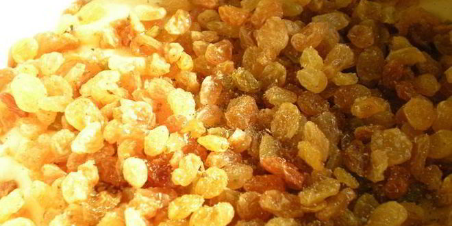 Рецепт ванильного пасхального кулича с изюмом, миндалем и кардамоном