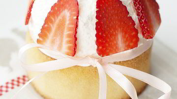 Рецепт Ванильного пасхального кулича с ягодами