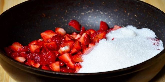 Рецепт мороженого домашний клубничный щербет из йогурта