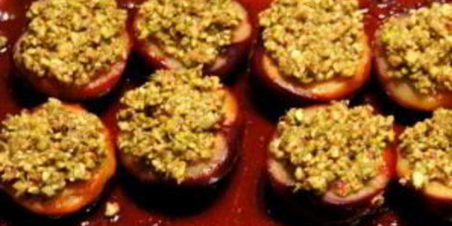 Рецепт слив запеченных в духовке с орехами