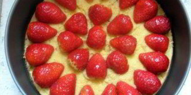 Рецепт клубничного торта-суфле поцелуй