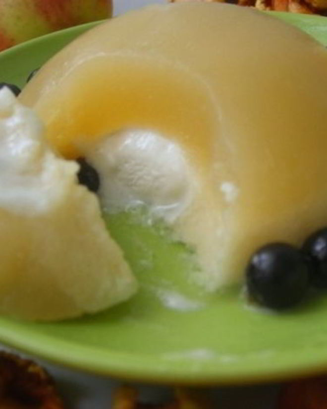 Рецепт нежного яблочного суфле с сюрпризом