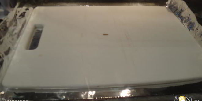 Рецепт рулета из шоколадного суфле с малиной