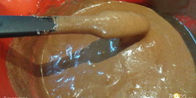 Рецепт рулета из шоколадного суфле с малиной