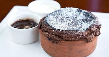Рецепт Шоколадного суфле с белым шоколадным кремом