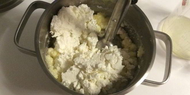 Рецепт творожно-рисовых пудинги с ананасовым суфле